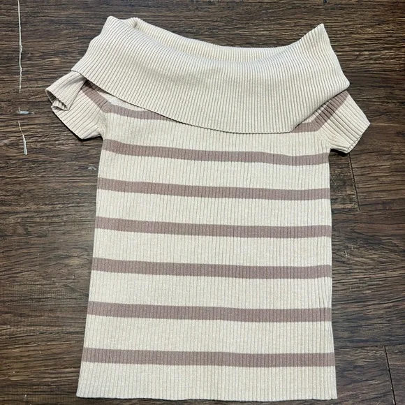 Olive & Oak Beige and Cream Striped Midi Dress - Picture 4 of 8